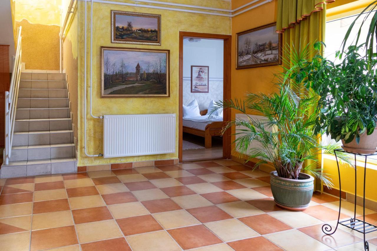 Hotel Zeta Lenti Εξωτερικό φωτογραφία