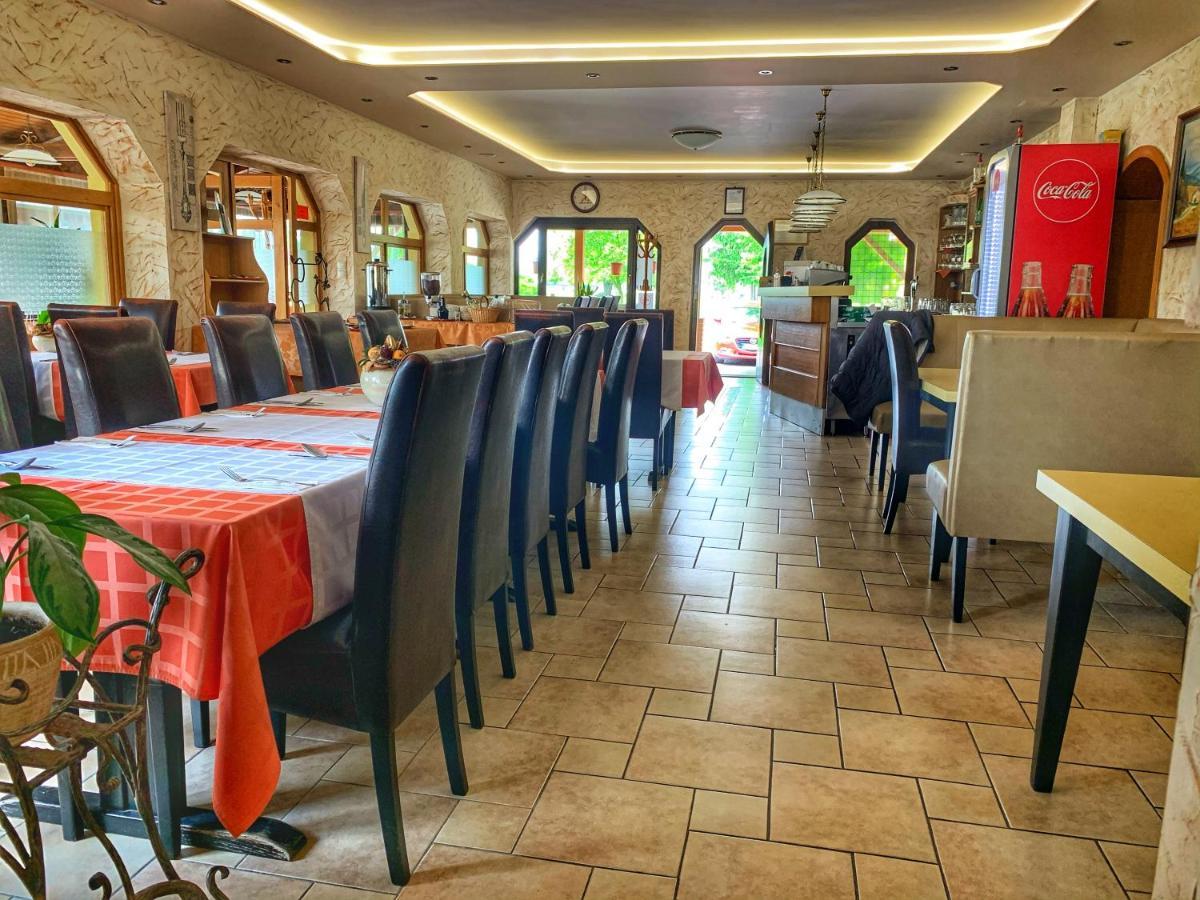 Hotel Zeta Lenti Εξωτερικό φωτογραφία