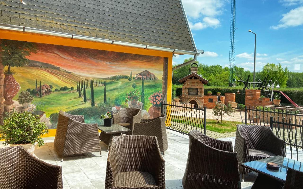 Hotel Zeta Lenti Εξωτερικό φωτογραφία